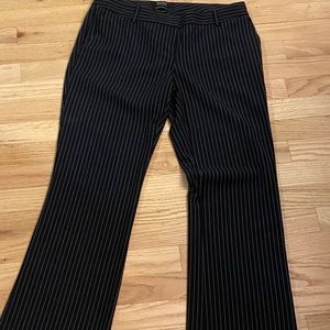 VS Kate Fit Black and white stripped pants